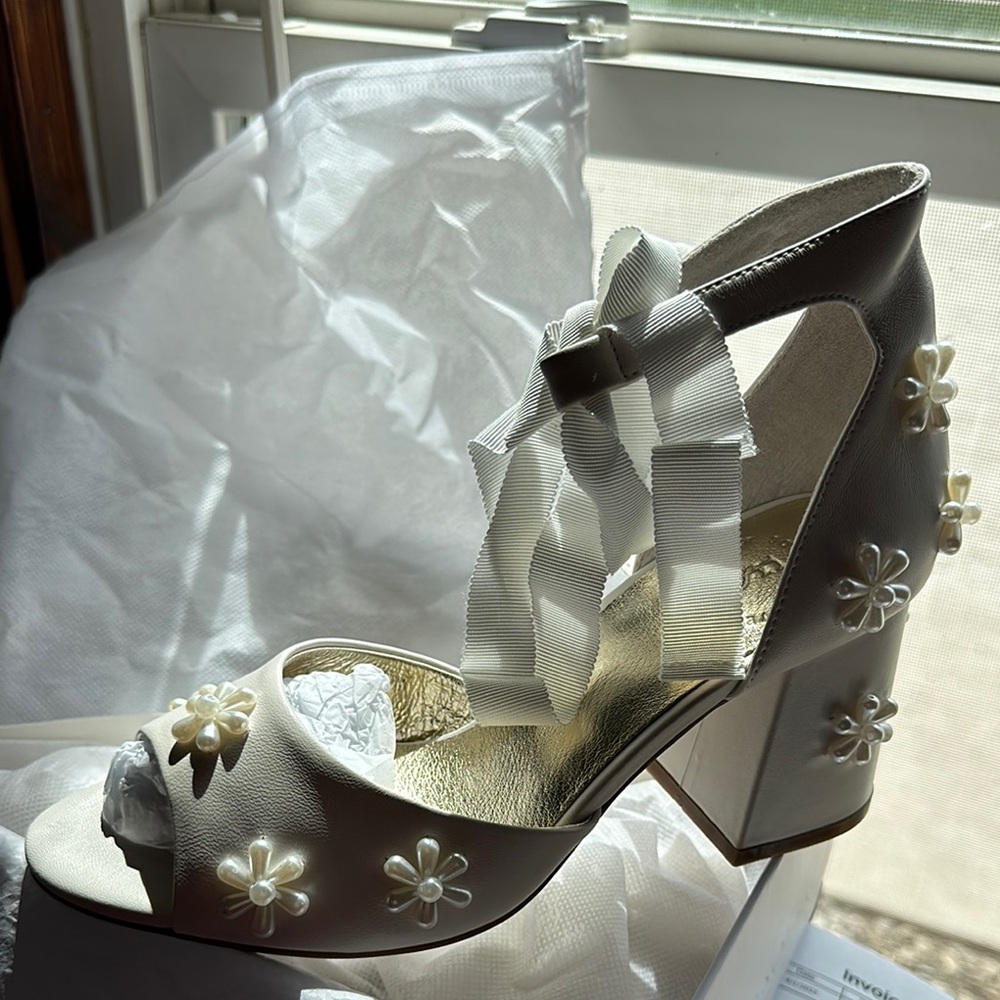 Brand New Forever Soles Melody Low Heel